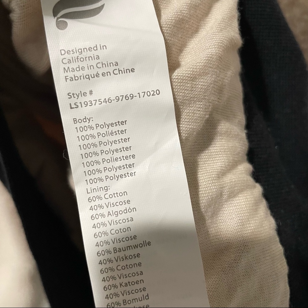 NWT Fabletics Dream Polar Fleece Pullover XS Cream Black - Picture 7 of 7